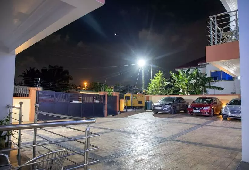 Washington Court Apartments