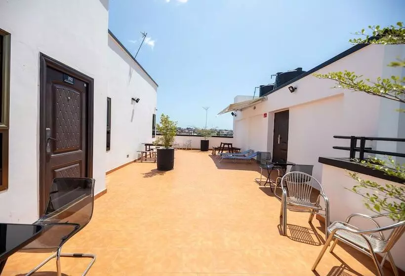 Washington Court Apartments