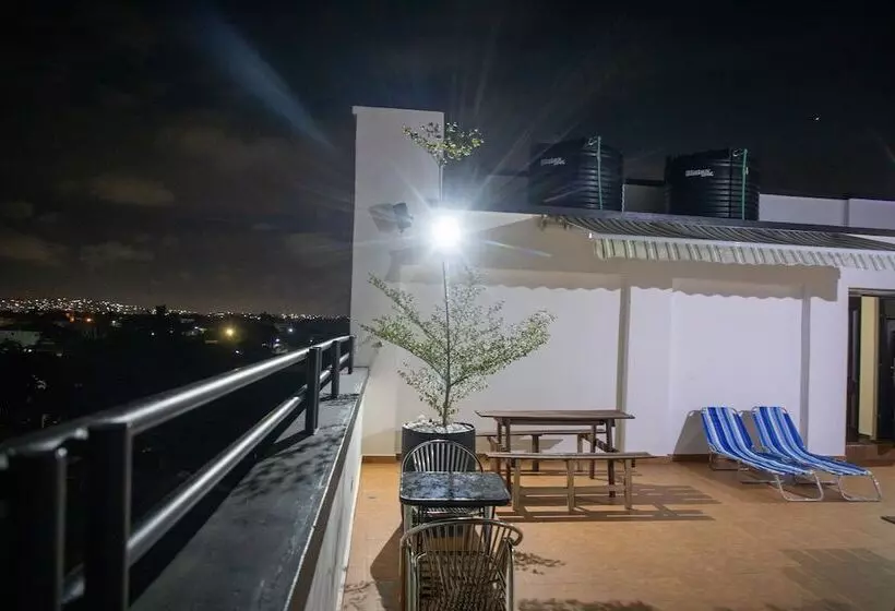 Washington Court Apartments