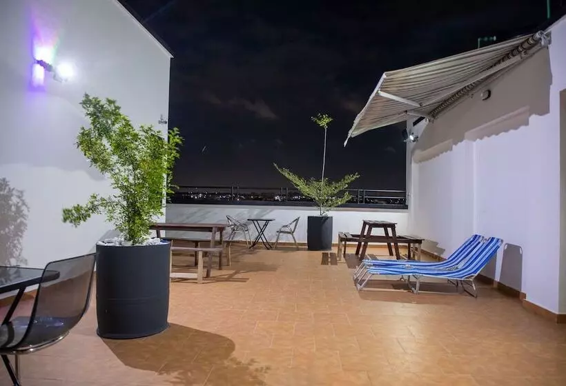 Washington Court Apartments