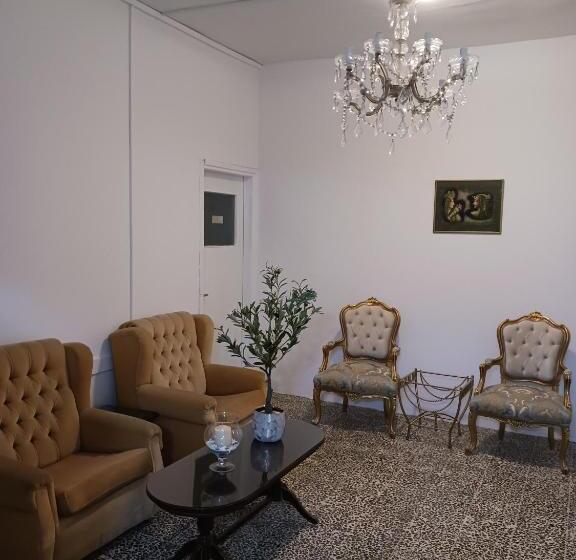 هاستل Cottage Heights