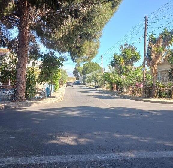 هاستل Cottage Heights