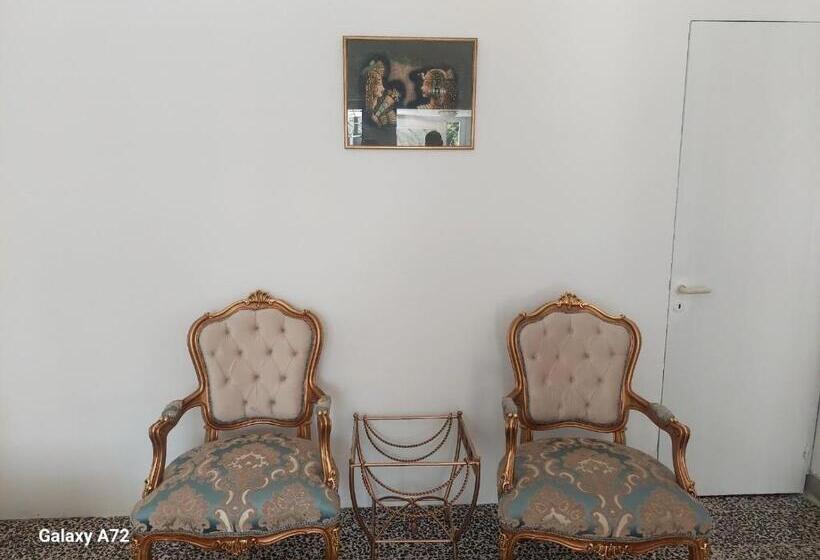 هاستل Cottage Heights