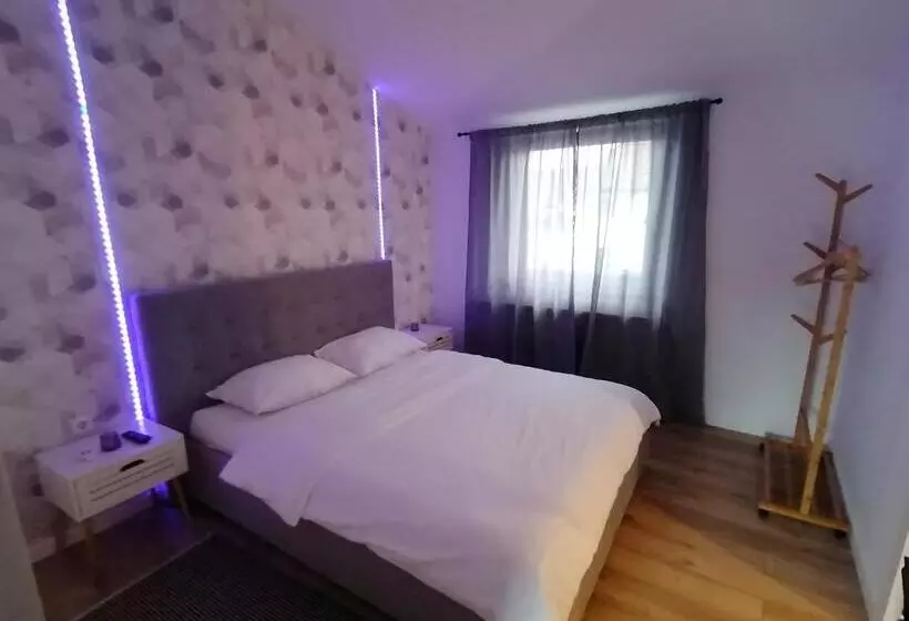 Hotelli Cozy Rooms Toplita