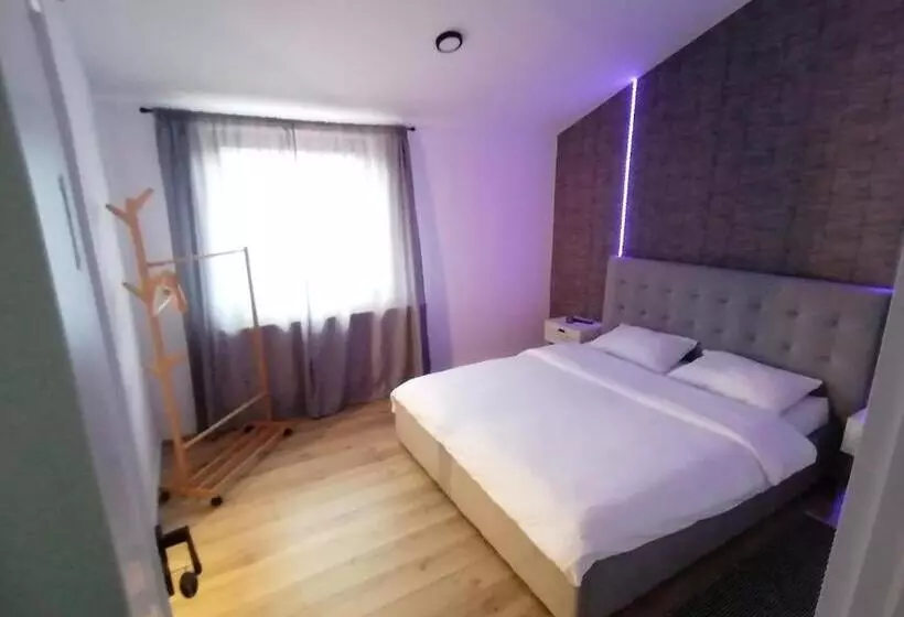 Hotelli Cozy Rooms Toplita