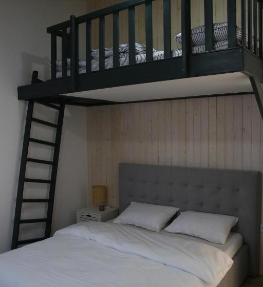 هتل Cozy Rooms Toplita