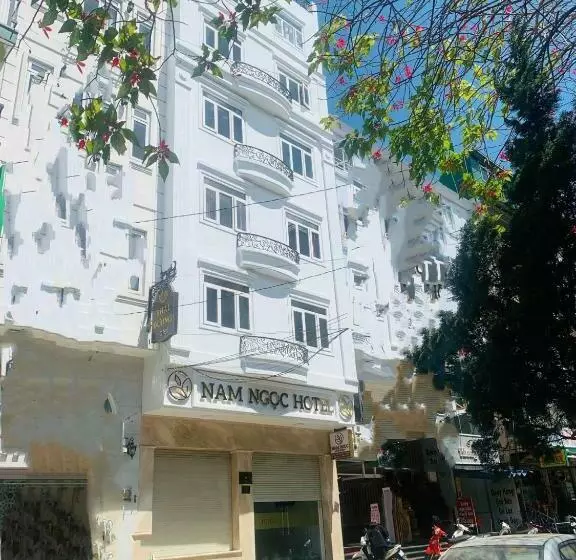 ホテル Khách Sạn Nam Ngọc đà Lạt