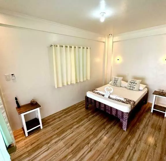 Hotelli Pamanilao And Padoy S Dive Camp