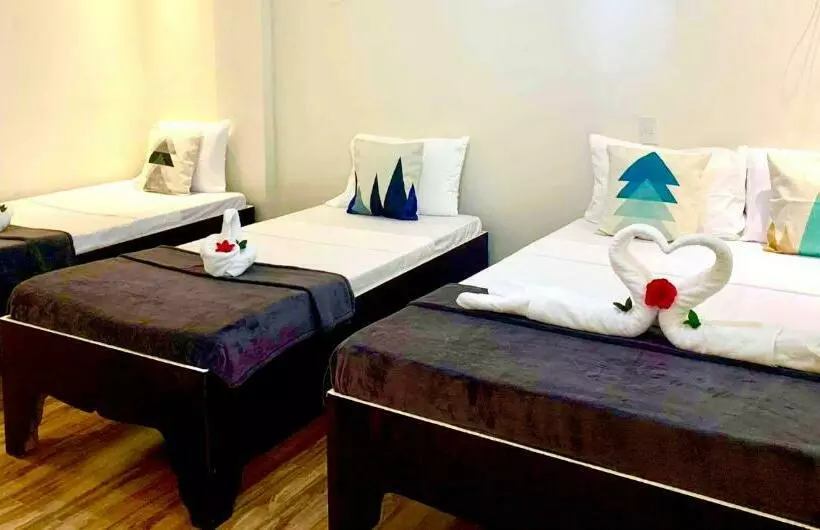 Hotelli Pamanilao And Padoy S Dive Camp