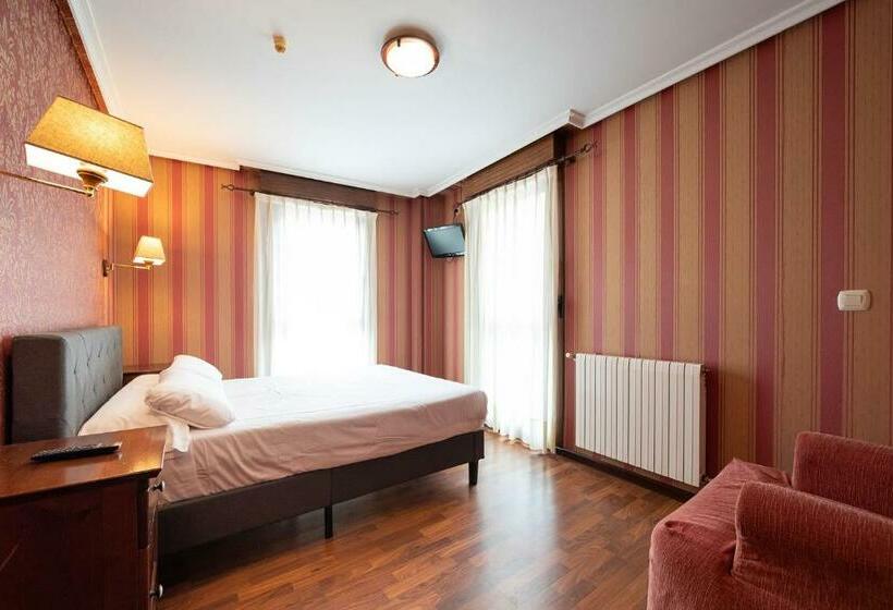 Hotel Puerto De Candás