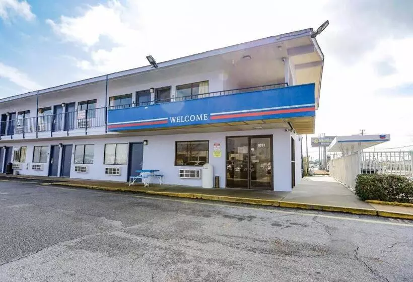 モーテル Rest Inn