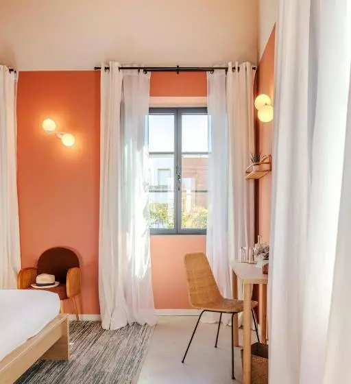 Hotelli Casa Rosa Villa With Pool In Olhao Centre