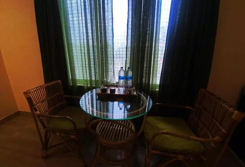 Hotel Citrine