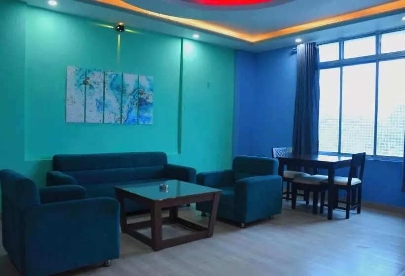 Hotel Citrine