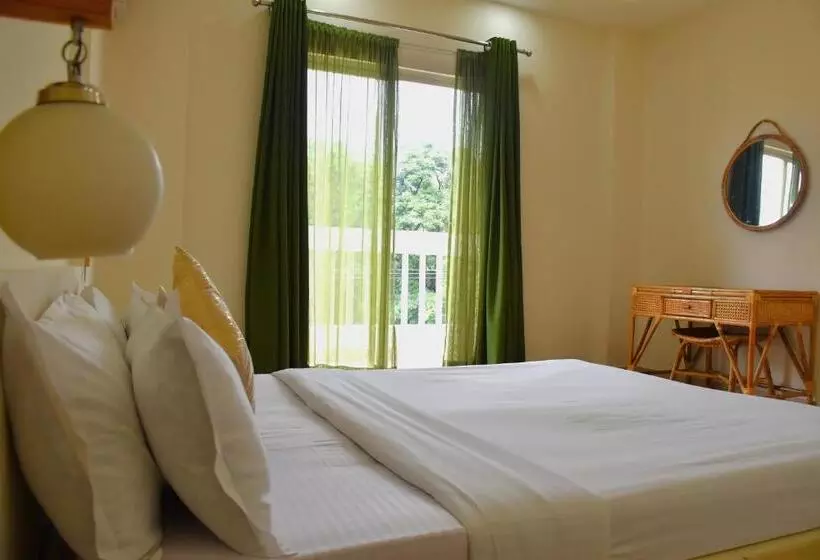 Hotel Citrine
