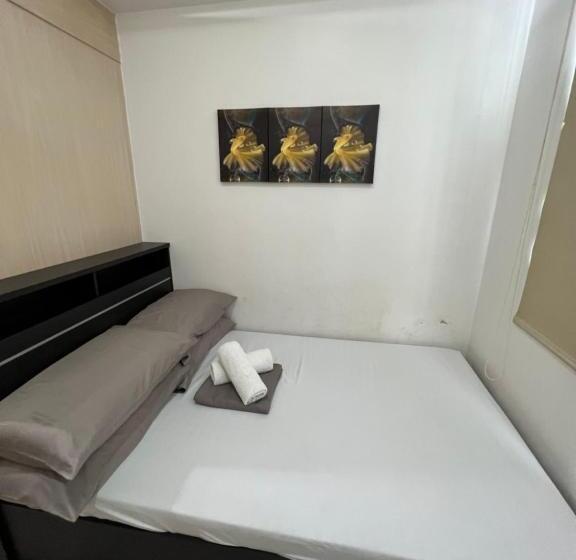 Kapszulahotel Staycation Sea Residences Moa Jermel