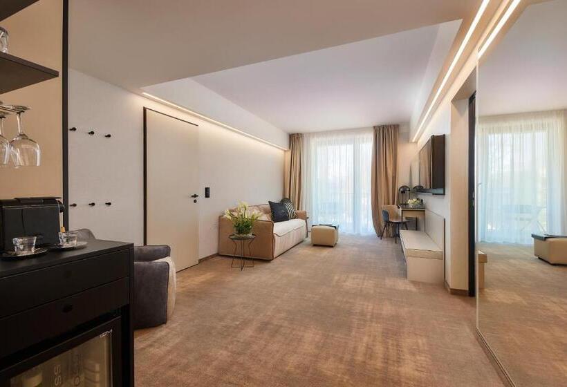 Hotelli Lua Resort   Adults Only