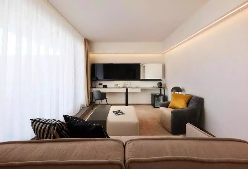 Hotelli Lua Resort   Adults Only