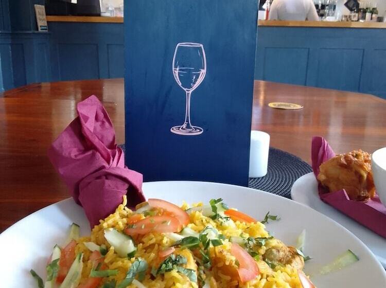 Old Railway Hotel Porton