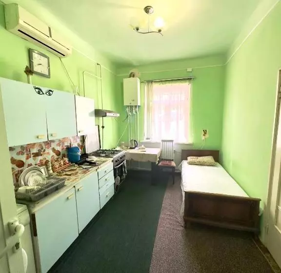 پانسیون Nunson Guest House