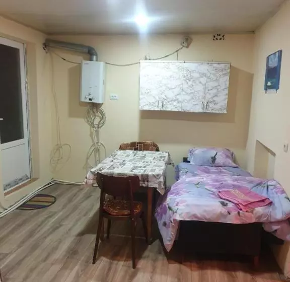 پانسیون Nunson Guest House