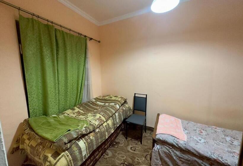 پانسیون Nunson Guest House