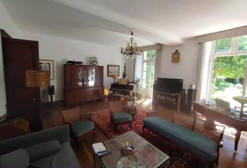 Aamiaismajoitus (B&B) Le Grand Barrois