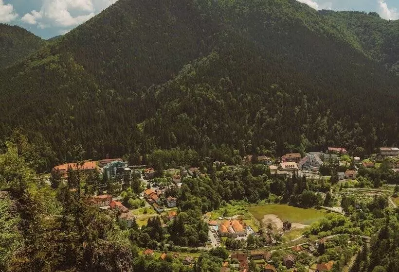 Hotelli Art E Boutique Rooms