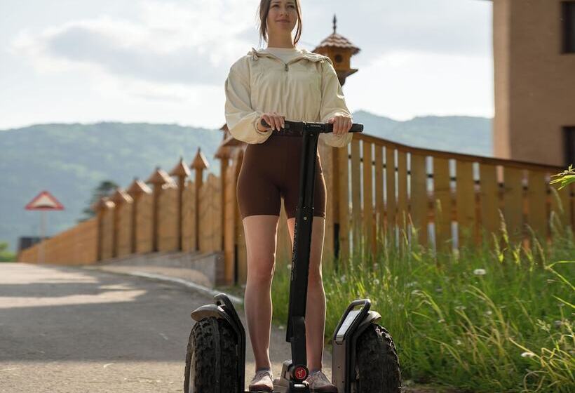 هتل Art E Boutique Rooms