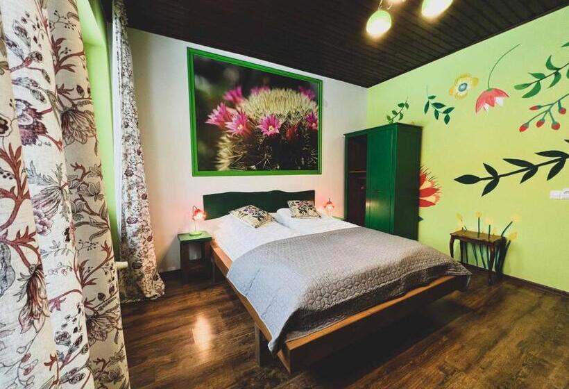 هتل Art E Boutique Rooms