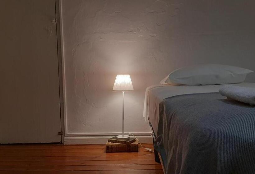 هاستل A Casa Do Tenente