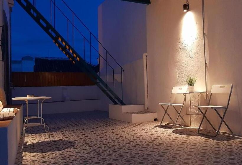 هاستل A Casa Do Tenente