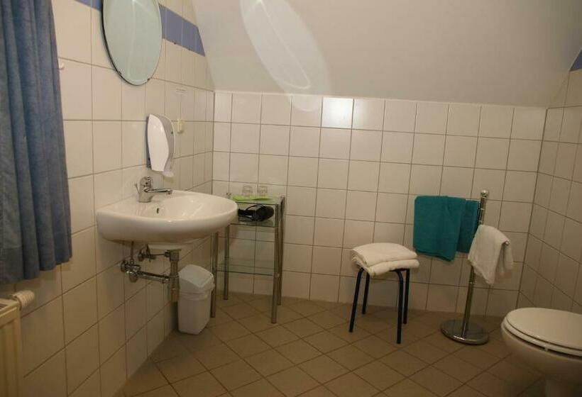 Hostel Pernegger Dorfstub´n