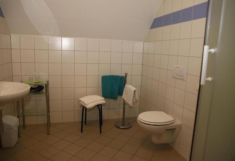 Hostel Pernegger Dorfstub´n