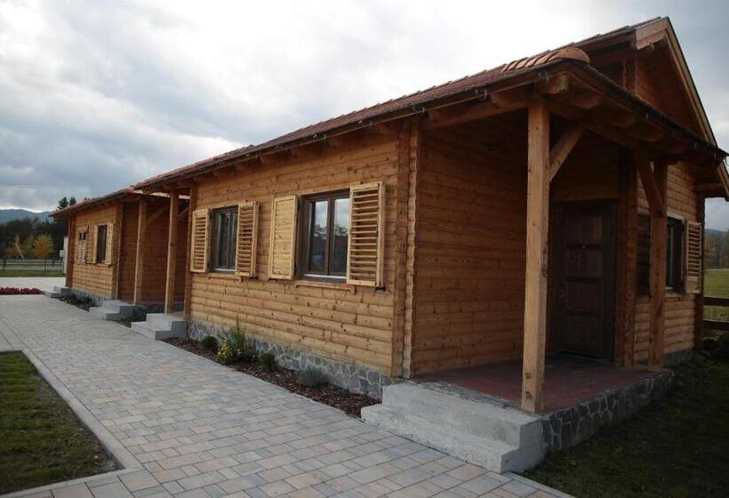 فندق صغير Székelyföld Fogadó