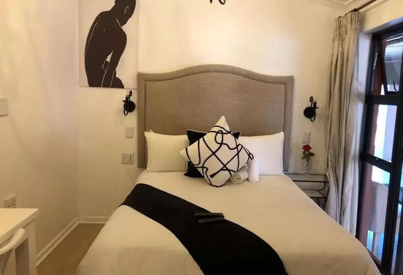 Aamiaismajoitus (B&B) Bluebanana Lodge