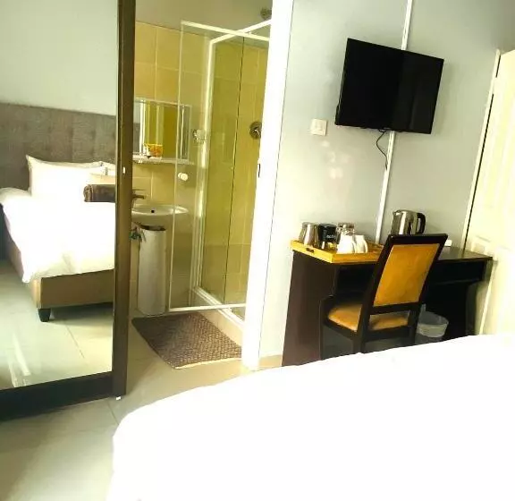 تختخواب و صبحانه Infinity Bnb Gaborone
