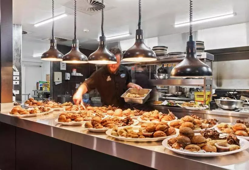 ホテル Queanbeyan Canberra