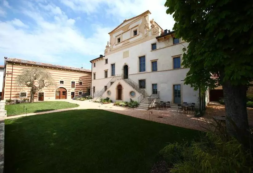 Hotelli Villa Balis Crema Verona Hills   Adults Only