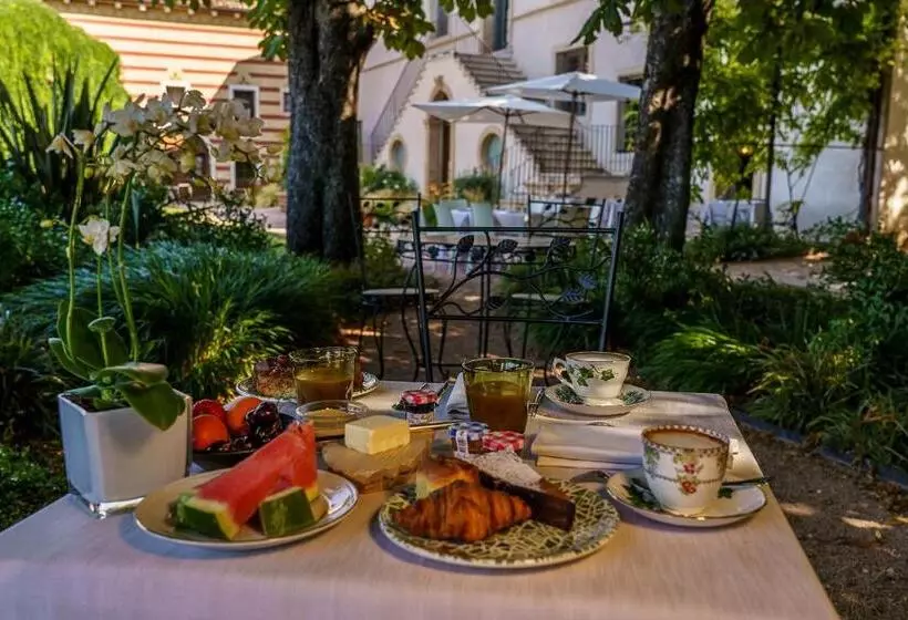 Hotelli Villa Balis Crema Verona Hills   Adults Only