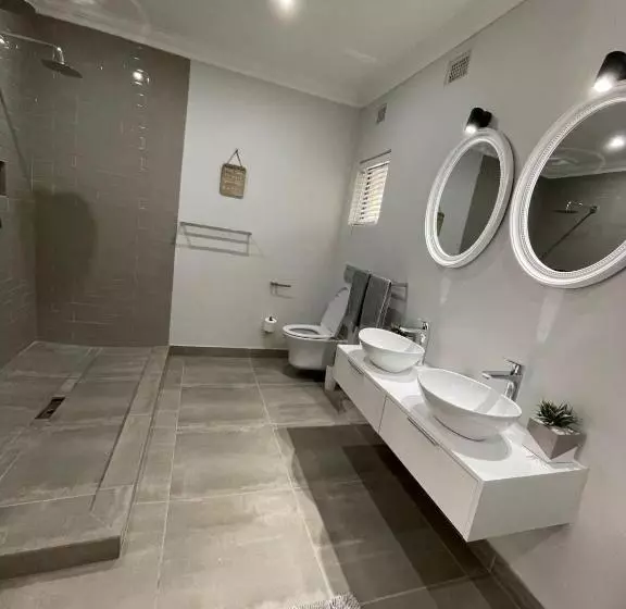 Majatalo Guest House On Gillian Unit 6