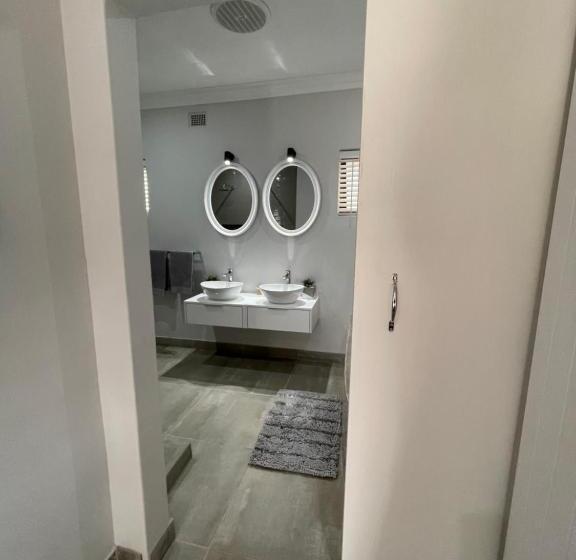 פנסיון Guest House On Gillian Unit 6