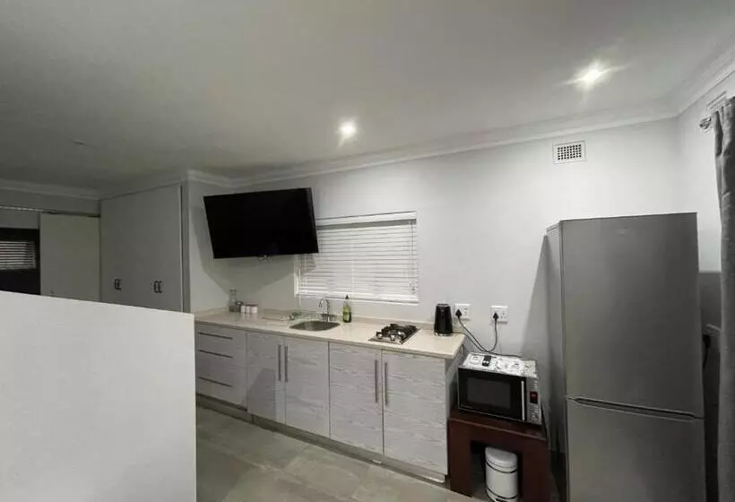 Majatalo Guest House On Gillian Unit 6