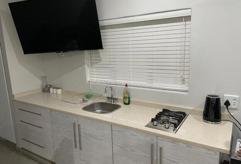 פנסיון Guest House On Gillian Unit 6