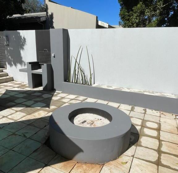 פנסיון Guest House On Gillian Unit 6