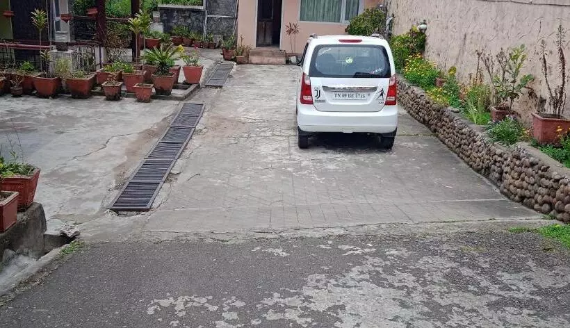 ベッドアンドブレックファースト Kumaragiri Cottages Kodaikanal