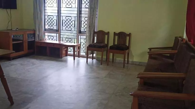 ベッドアンドブレックファースト Kumaragiri Cottages Kodaikanal