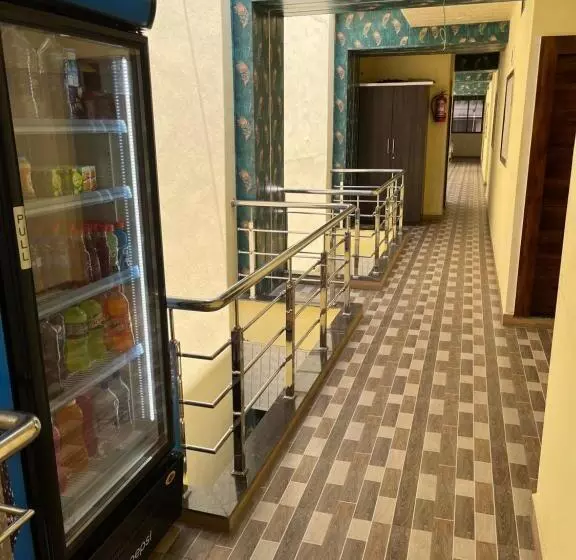 Hotelli Manas Ac Rooms