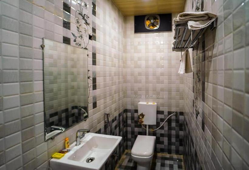 Hotel Manas Ac Rooms