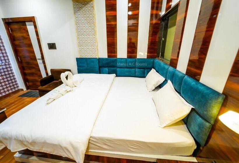 Hotel Manas Ac Rooms